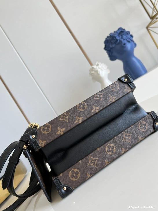 Official oldcobbler MALLE LOUIS VUITTON PETITE V 0731